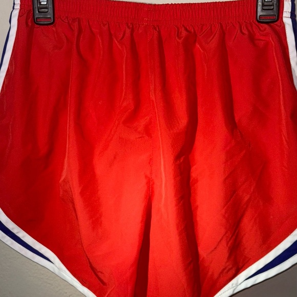 Nike Women's Running Gym Tempo Shorts Size M Red - Picture 6 of 8
